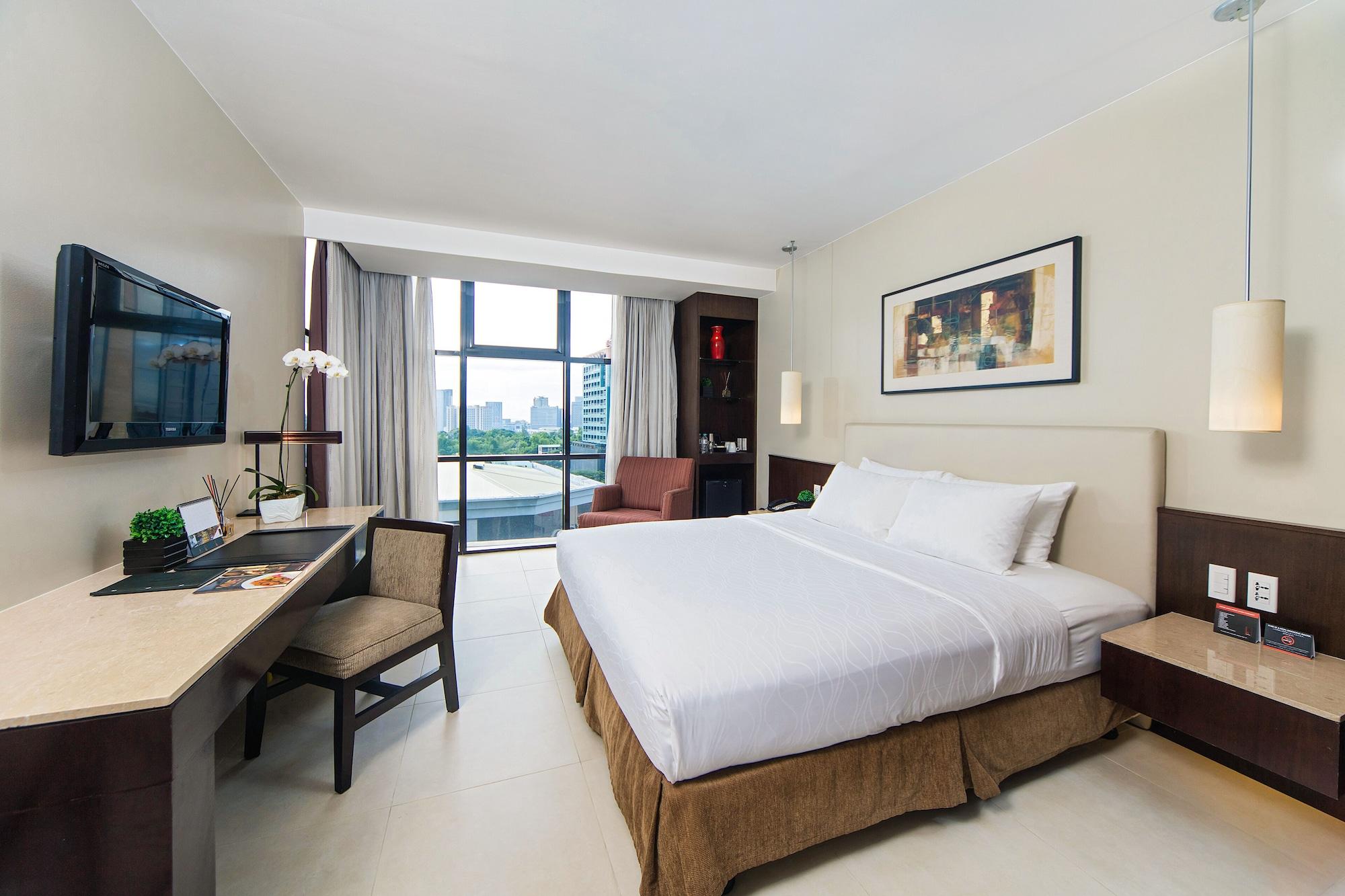 The B Hotel Alabang Muntinlupa City Екстериор снимка
