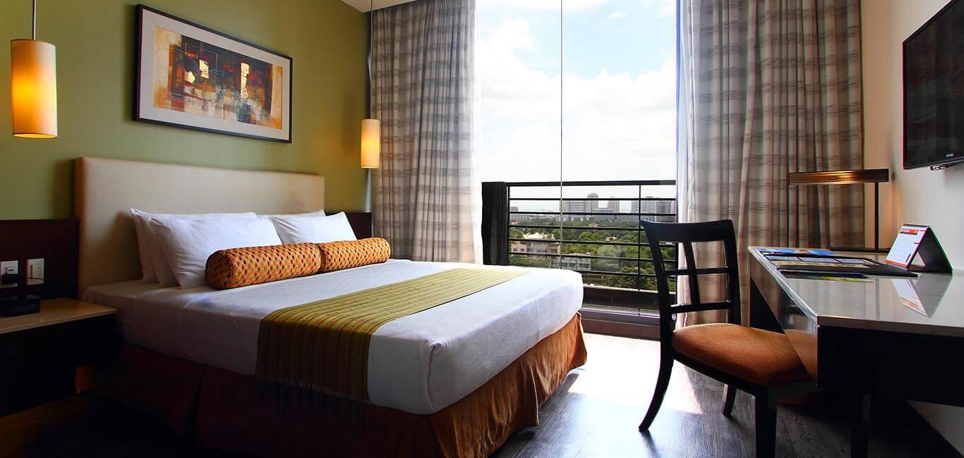The B Hotel Alabang Muntinlupa City Екстериор снимка