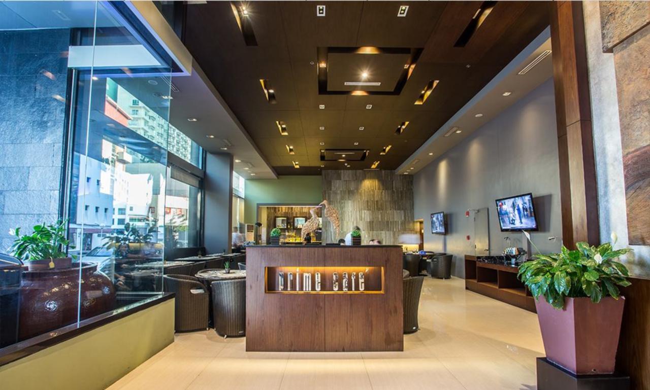 The B Hotel Alabang Muntinlupa City Екстериор снимка