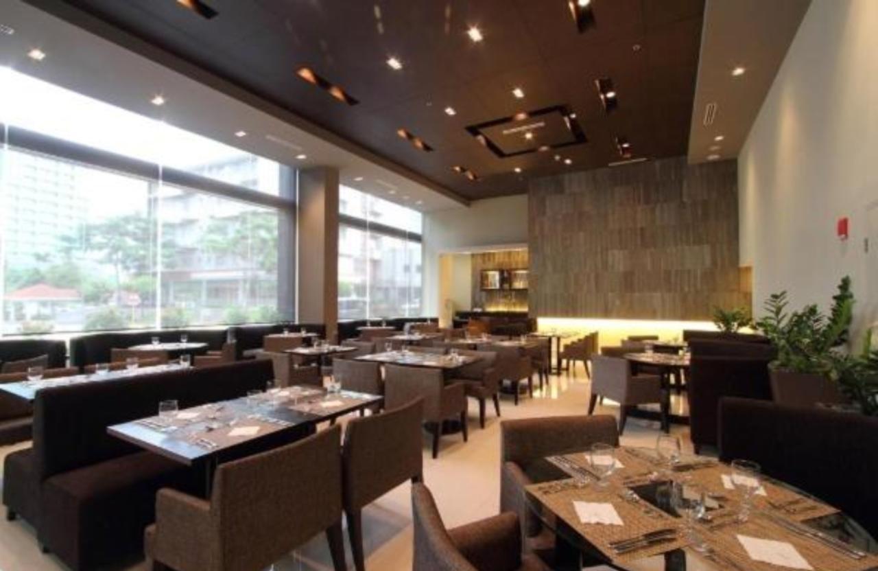 The B Hotel Alabang Muntinlupa City Екстериор снимка