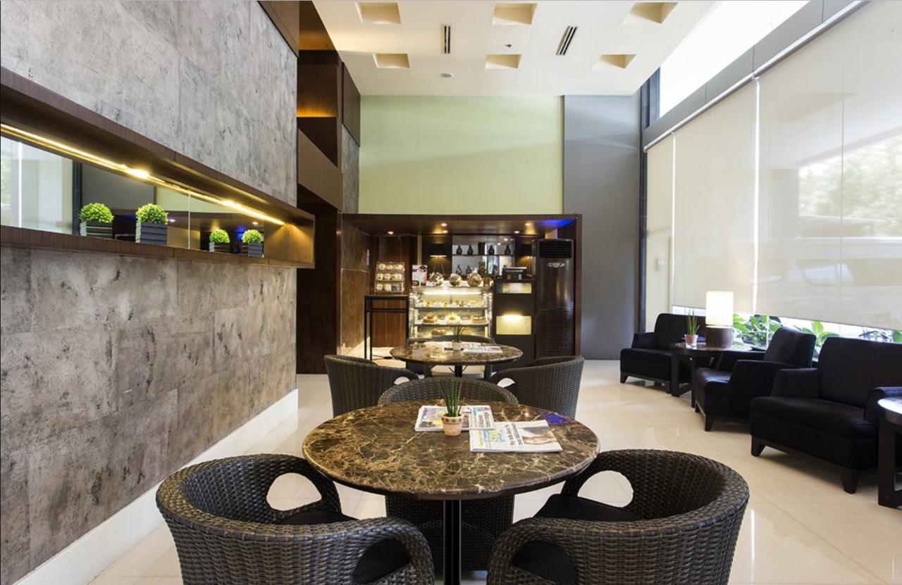The B Hotel Alabang Muntinlupa City Екстериор снимка