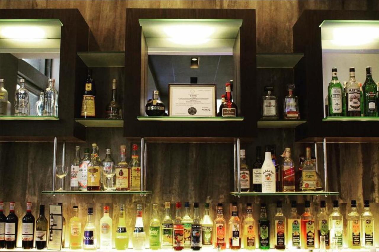 The B Hotel Alabang Muntinlupa City Екстериор снимка